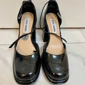Steve Madden Black Patent Mary Jane Platform Heels – Size 7